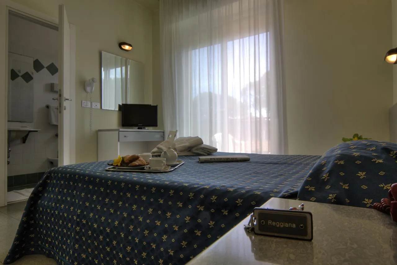 Hotel Reggiana Riccione 3*,  Italy